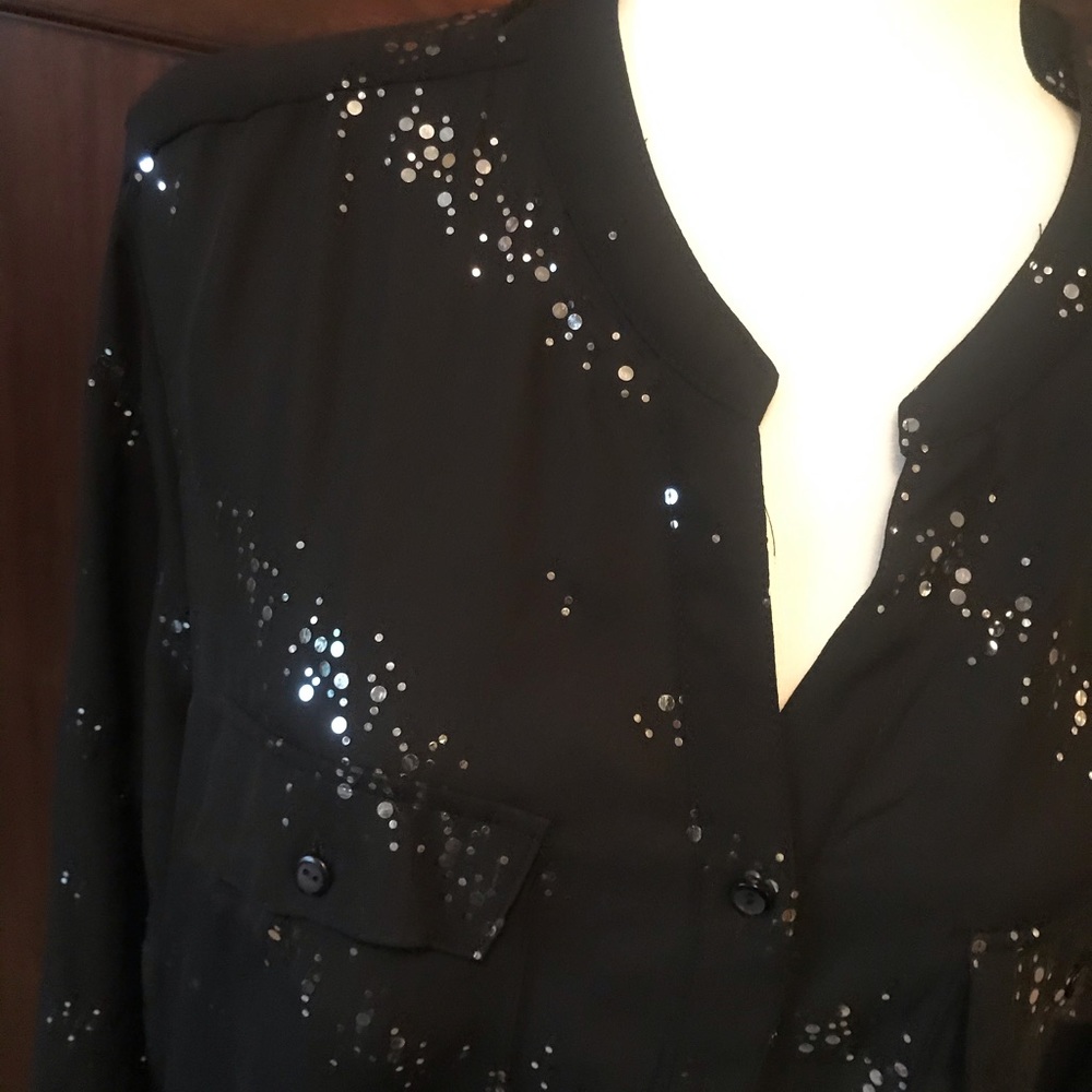 Button down black blouse - Picture 4 of 5